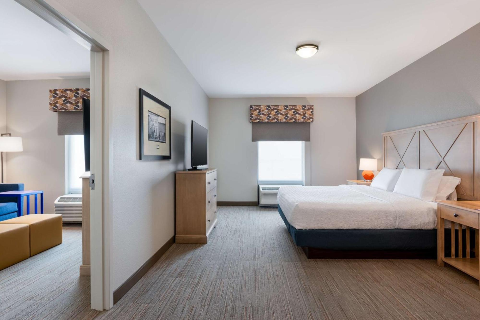 Hampton Inn & Suites Dodge City Boot Hill Casino Экстерьер фото