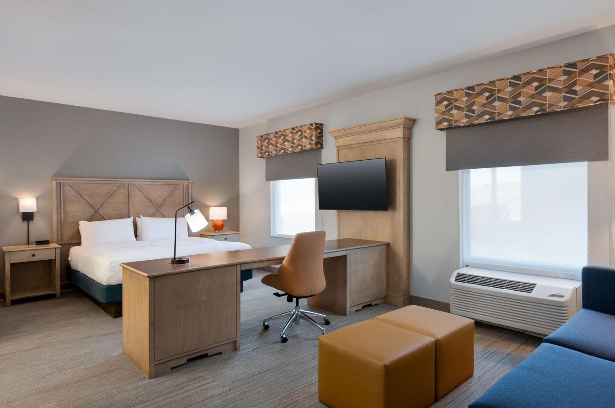 Hampton Inn & Suites Dodge City Boot Hill Casino Экстерьер фото