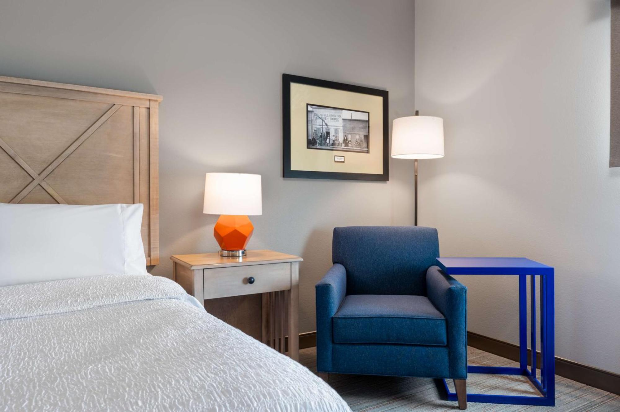 Hampton Inn & Suites Dodge City Boot Hill Casino Экстерьер фото