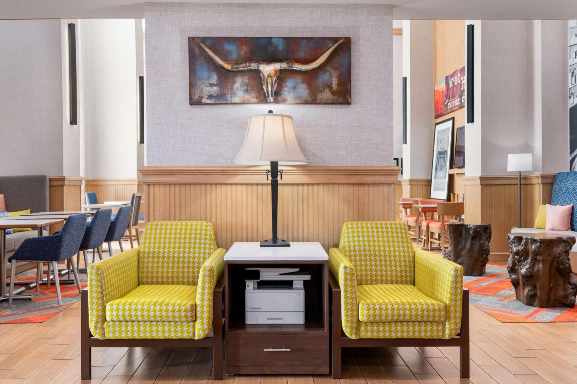 Hampton Inn & Suites Dodge City Boot Hill Casino Экстерьер фото