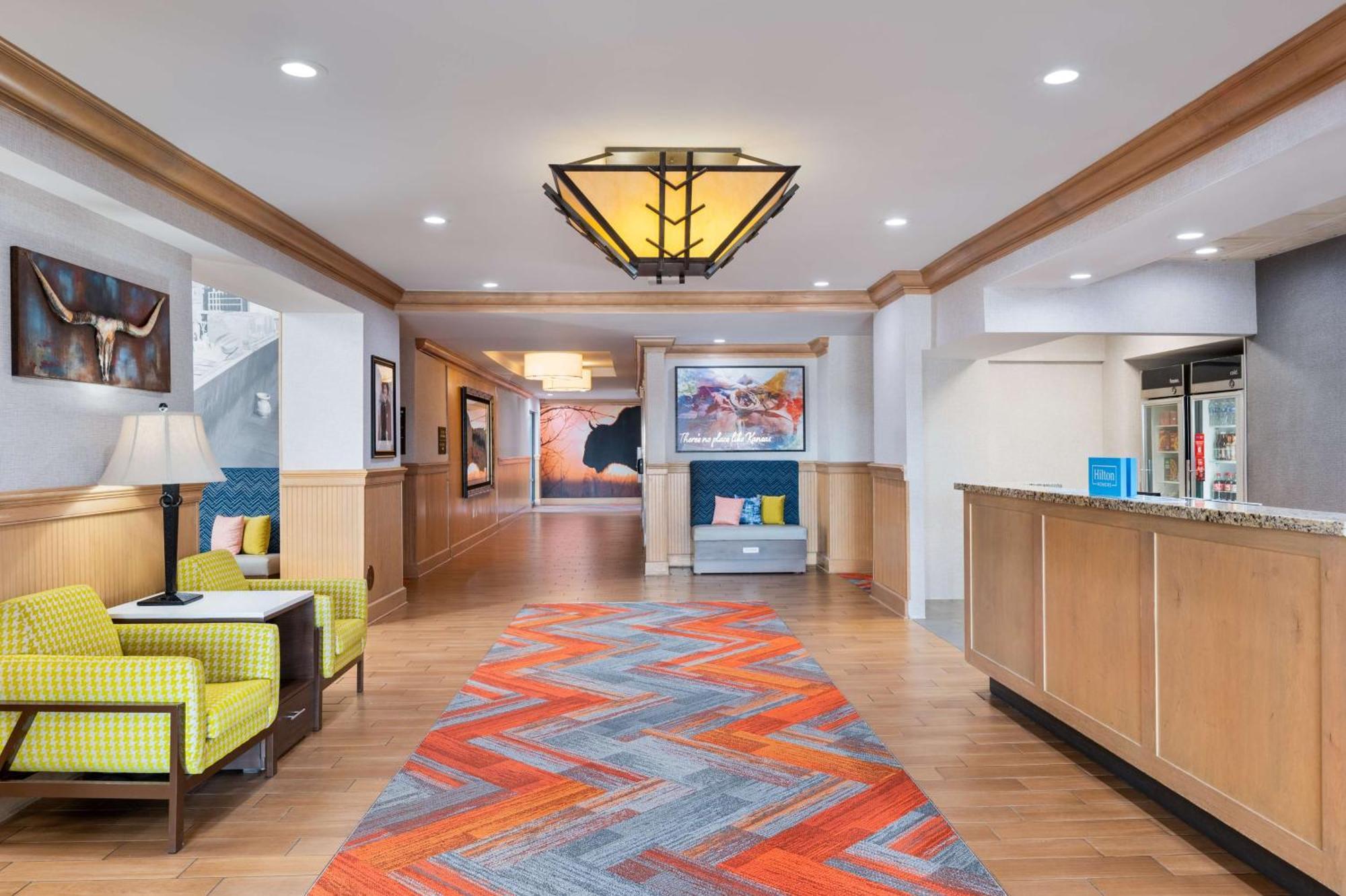 Hampton Inn & Suites Dodge City Boot Hill Casino Экстерьер фото