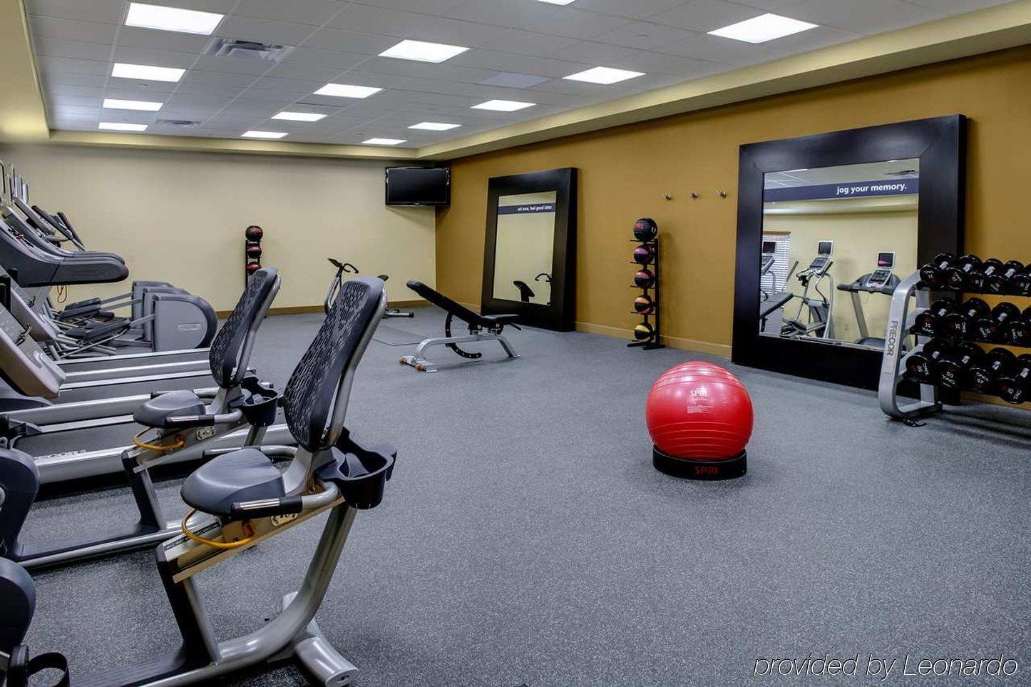 Hampton Inn & Suites Dodge City Boot Hill Casino Экстерьер фото